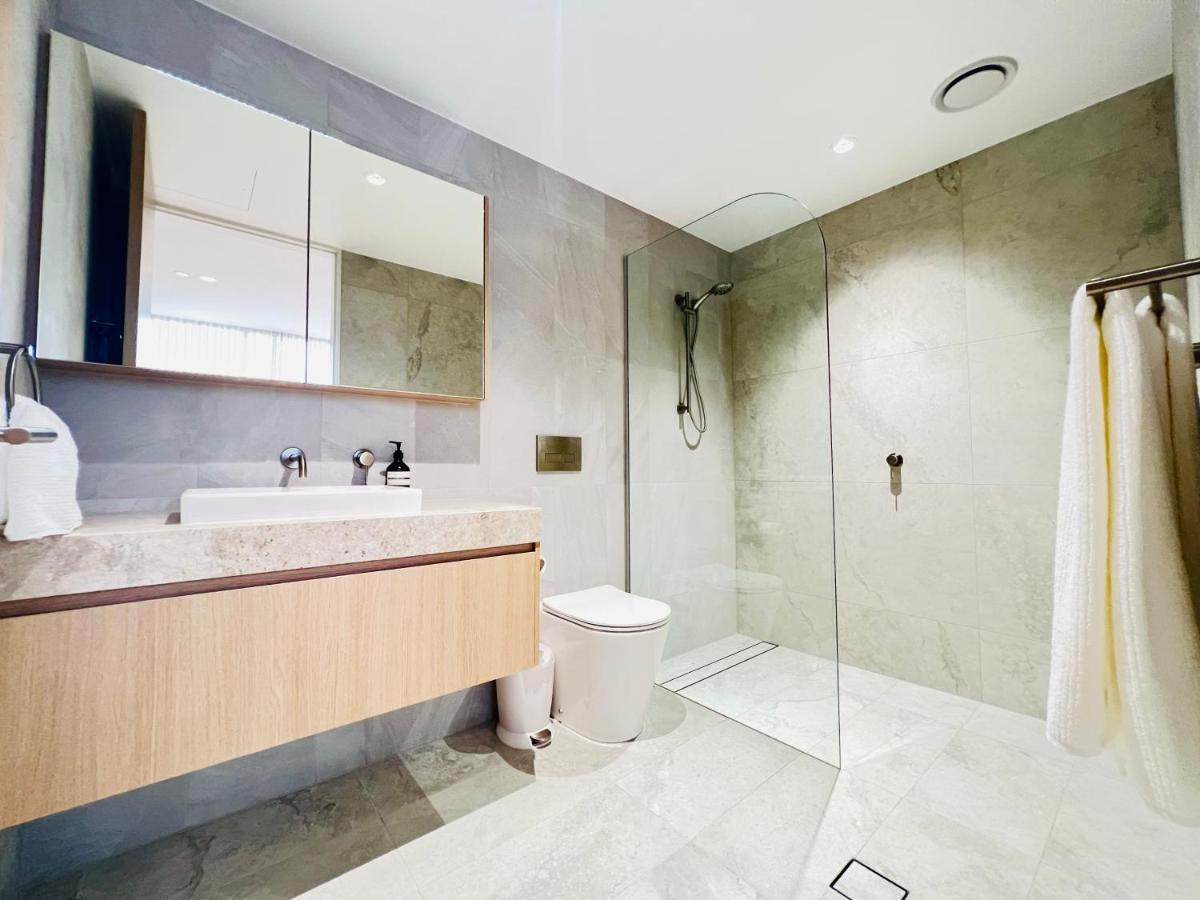 The Penthouse By Lusso * Gold Coast